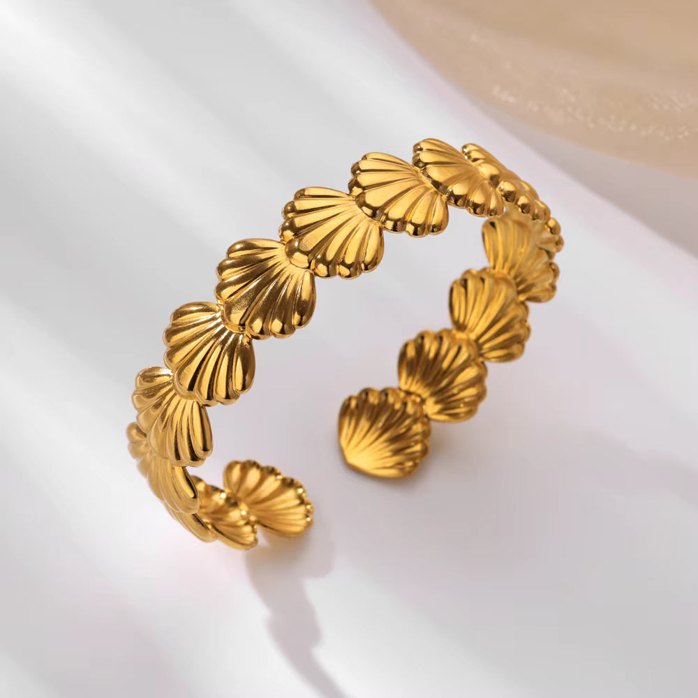 Gold Shell Bracelet