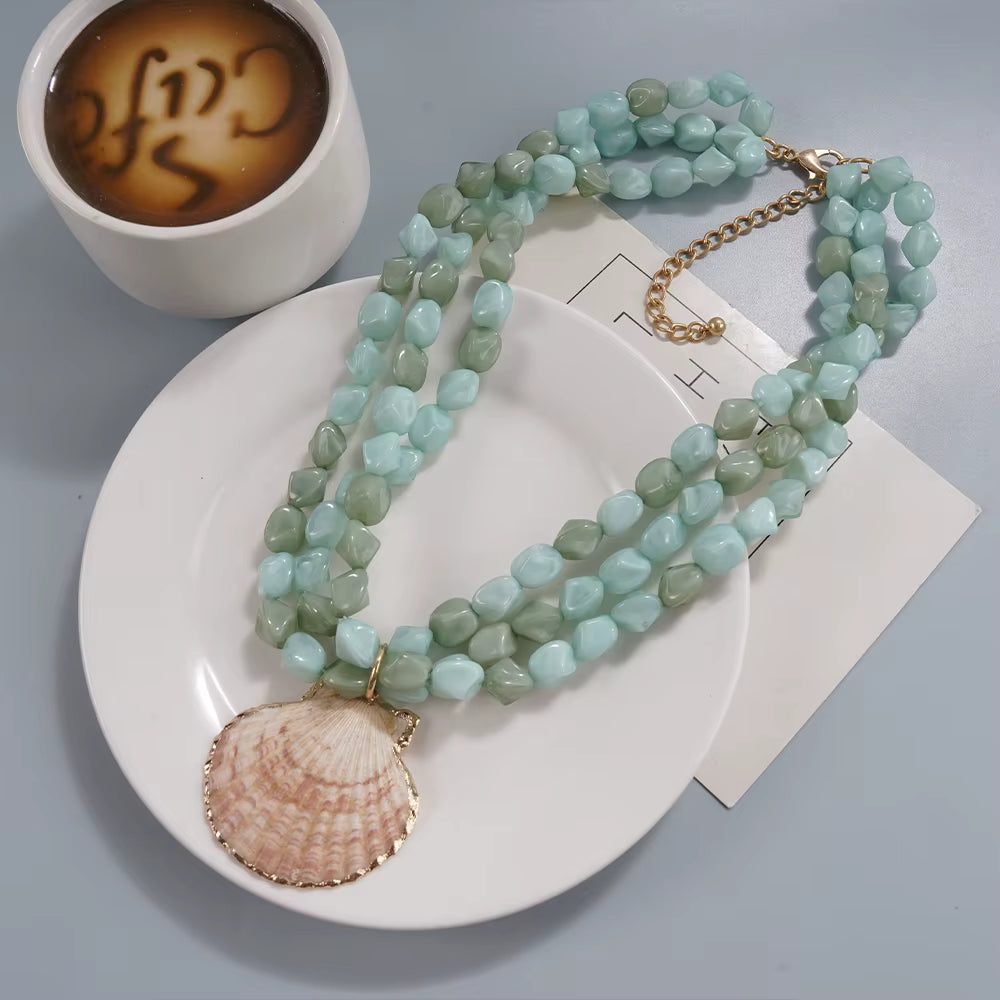 Big Shell Necklace