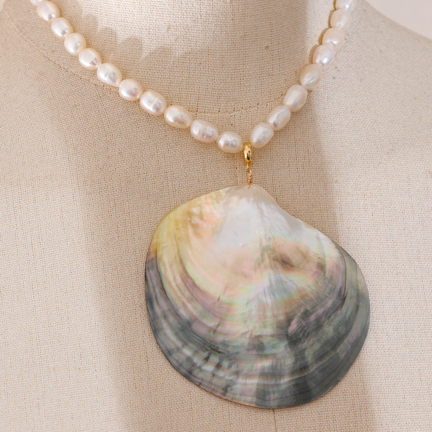 Vintage Seashell Necklace