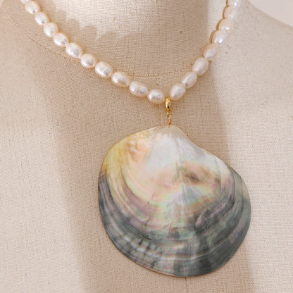 Vintage Seashell Necklace
