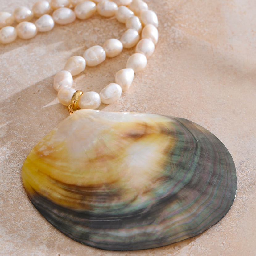 Vintage Seashell Necklace