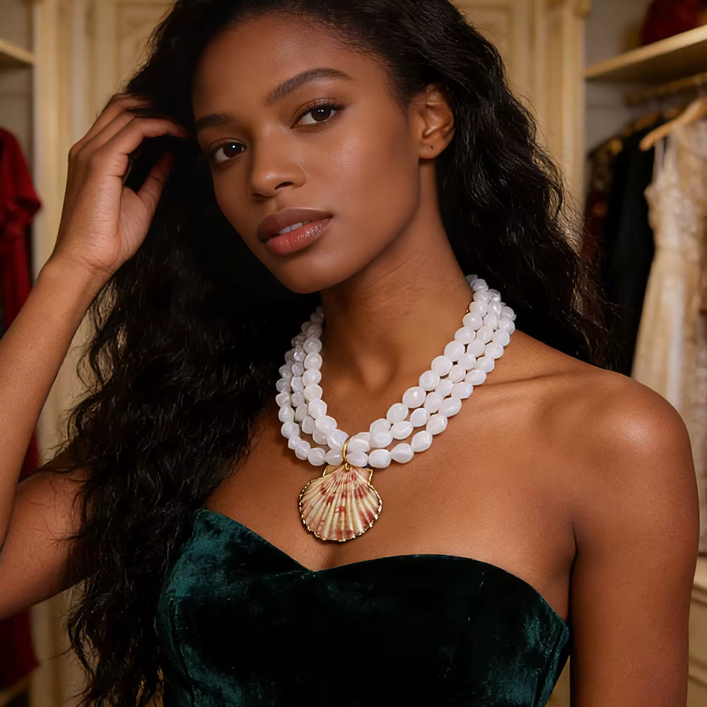 Big Shell Necklace